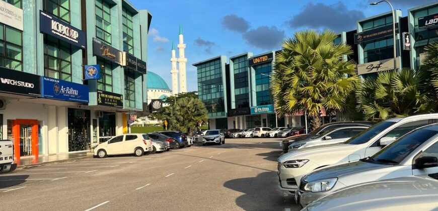 3 Storey Shoplot (Beside AEON Dato Onn), Perjiranan 4 Bdr Dato Onn