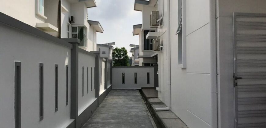 Desaru Utama Double Storey Semi-Detached House Link Bungalow for Sale or For Rent*
