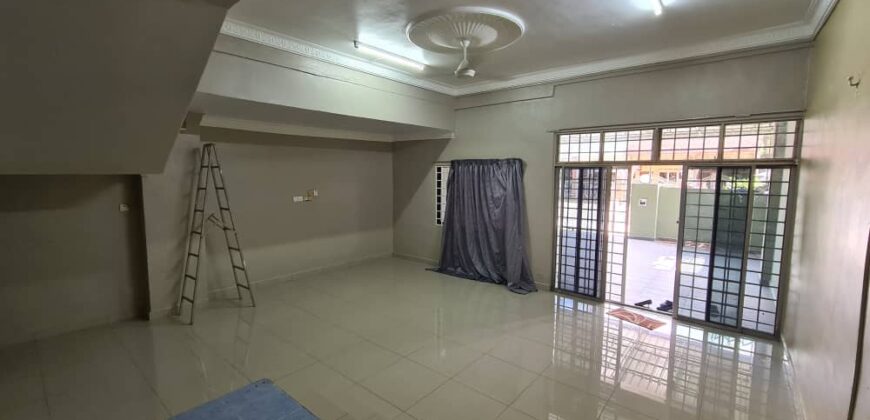 SKUDAI TAMAN JAYA DOUBLE STOREY TERRACE HOUSE FOR SALE*