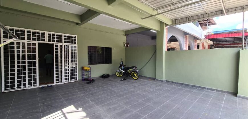 SKUDAI TAMAN JAYA DOUBLE STOREY TERRACE HOUSE FOR SALE*