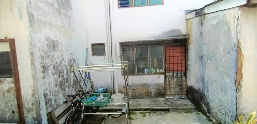 Taman Anggerik – Double Storey Low Cost, Selling For Best Price, Can Full Loan ! *