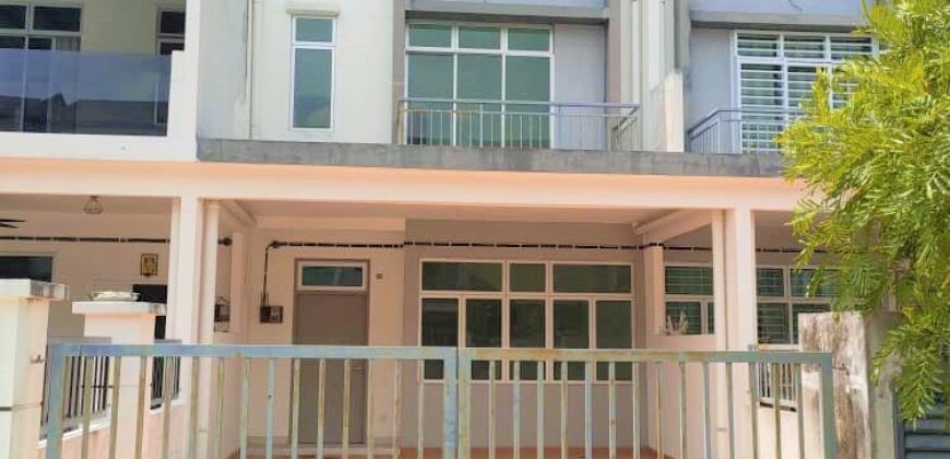 Taman Pulai Mutiara (Acacia) @ Scientex Pulai – 2.5 Storey Terrace Unit For Best Sale!