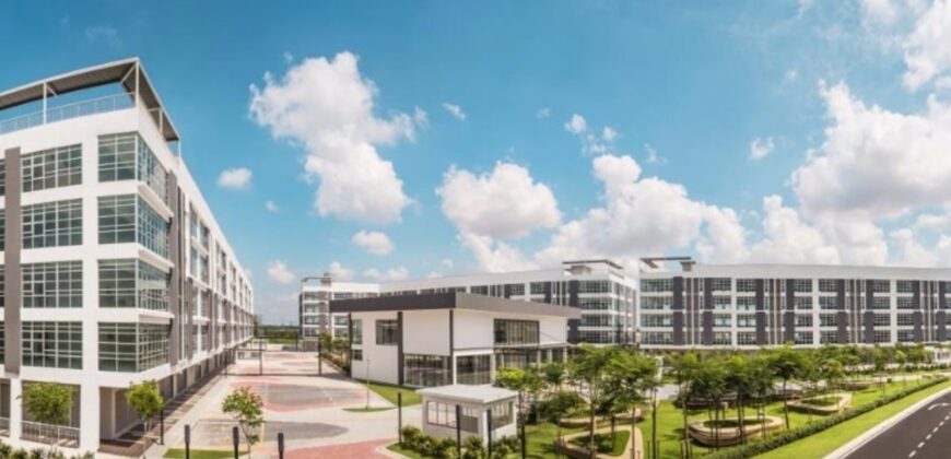 Austin V Square @ Austin Perdana, Mount Austin – 4th Level Shop/Office Floor For Sale! *