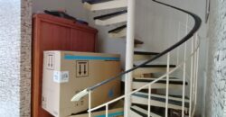𝐓𝐚𝐦𝐚𝐧 𝐌𝐨𝐥𝐞𝐤 Paritially Furnished 1.5 Storey