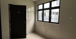 RUMAH KLUSTER KORNER TANAH BESAR DI MOUNT AUSTIN