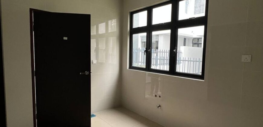 RUMAH KLUSTER KORNER TANAH BESAR DI MOUNT AUSTIN