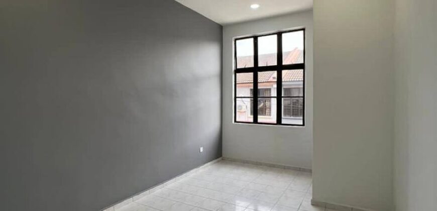 Desa Cemerlang Double Storey House for Sale