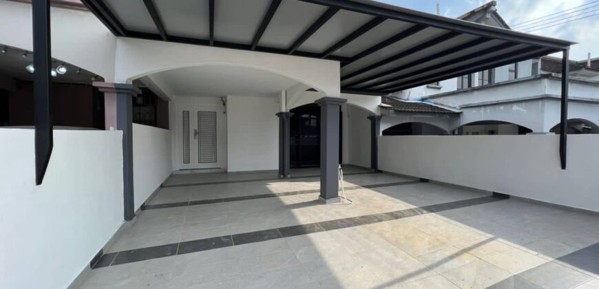 Desa Cemerlang Double Storey House for Sale
