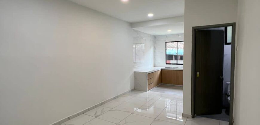 Desa Cemerlang Double Storey House for Sale