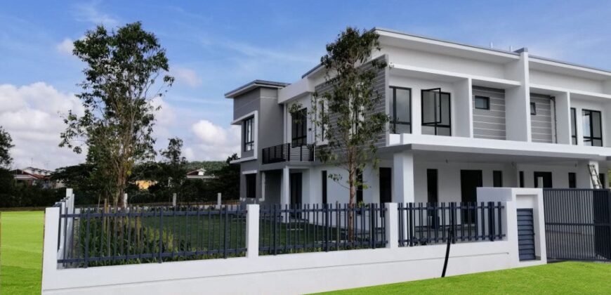 Prime Property in Glenmarie Cluster And Semi-Detached – A Luxurious Haven Awaits!” Bumi lot