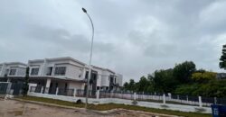 RUMAH KLUSTER KORNER TANAH BESAR DI MOUNT AUSTIN