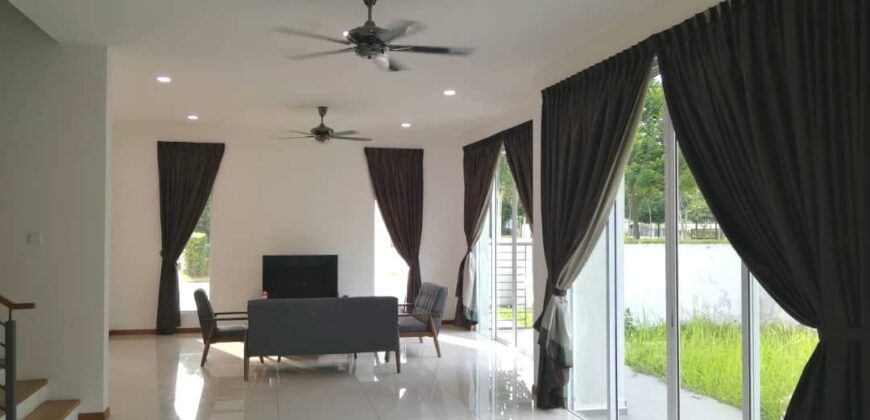 Senibong Cove 3 storey link bungalow house for sale