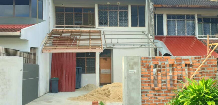 Taman Johor Jaya Double Storey House for Sale