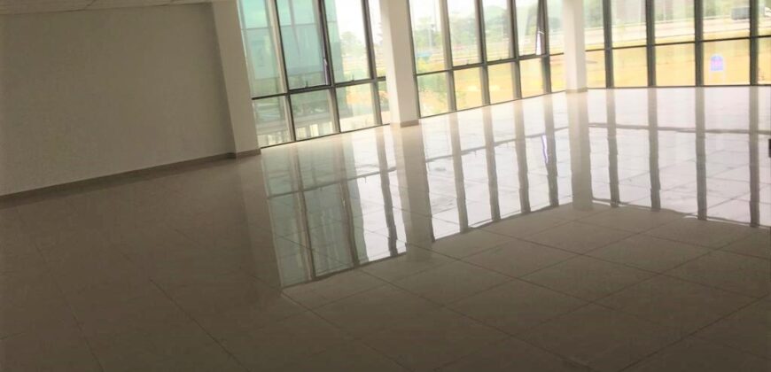 IBP @ SiLC Industrial Park, SiLC @ Gelang Patah – Semi D Factory For Sale, Facing Highway, 5 Mins Away to Perling Plus Tollgate! *