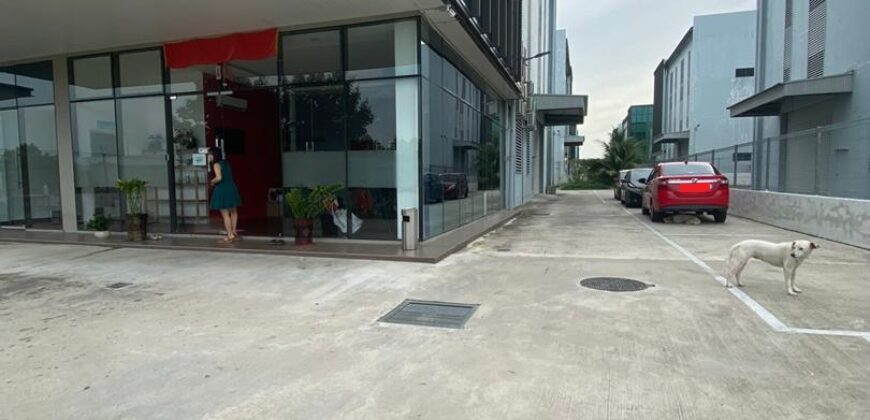 IBP @ SiLC Industrial Park, SiLC @ Gelang Patah – Semi D Factory For Sale, Facing Highway, 5 Mins Away to Perling Plus Tollgate! *