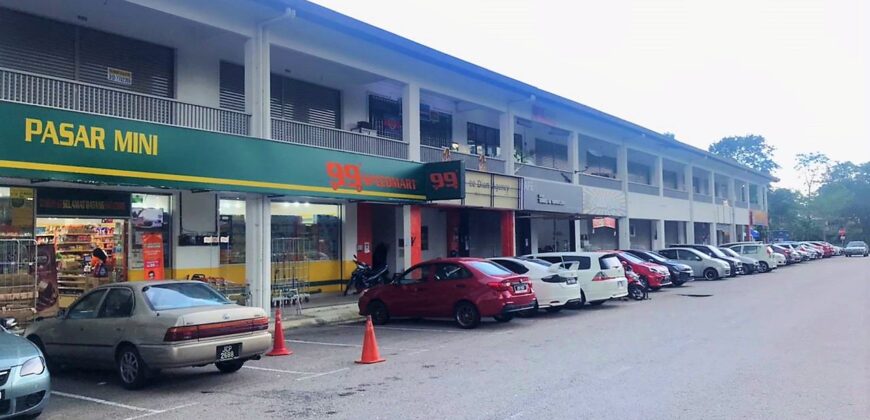 Taman Molek, Perumahan Molek Ria – Shop/Office Floor For Rent @ 1st Floor – Behind the Residential Area, Unblock View! *