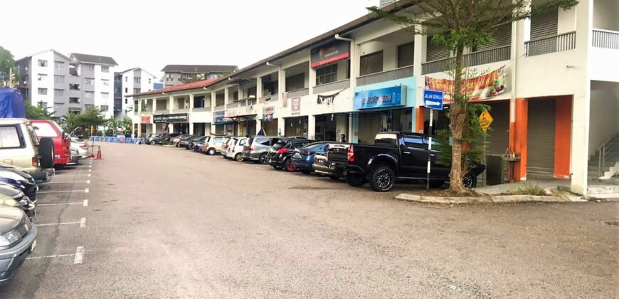 Taman Molek, Perumahan Molek Ria – Shop/Office Floor For Rent @ 1st Floor – Behind the Residential Area, Unblock View! *
