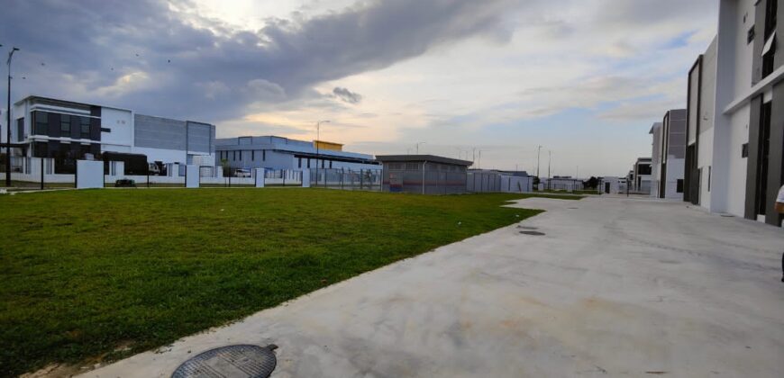 Eco Business Park 2 – Industrial Factory, Corner with Big Land @ Senai Airport City, FOR RENT! *