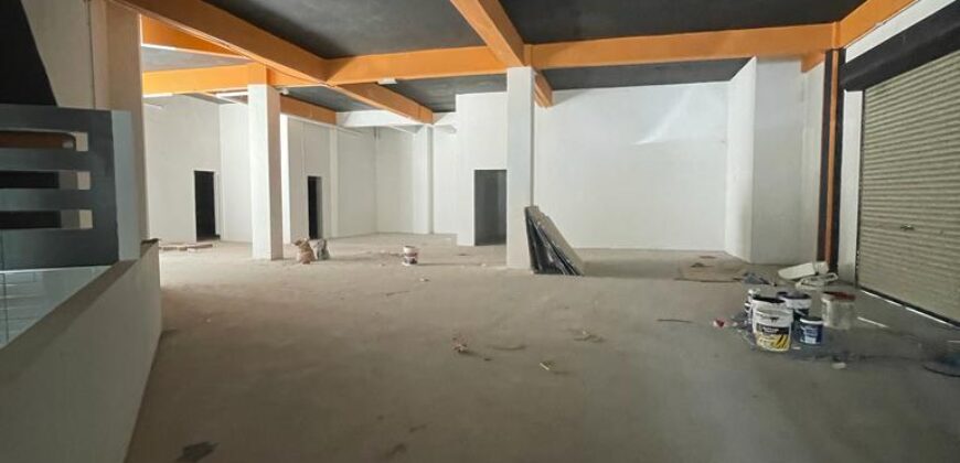 Taman Molek – Three Storey Shoplot, Ground Floor Corner Unit, Suitable For Cafe, Restaurant Business *