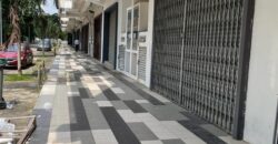 Taman Molek – Three Storey Shoplot, Ground Floor Corner Unit, Suitable For Cafe, Restaurant Business *