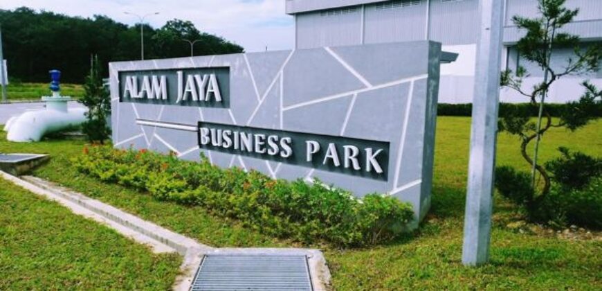 Pekan Nanas Ulu Choh Alam Jaya Business Park Semi Detached Factory for Sale