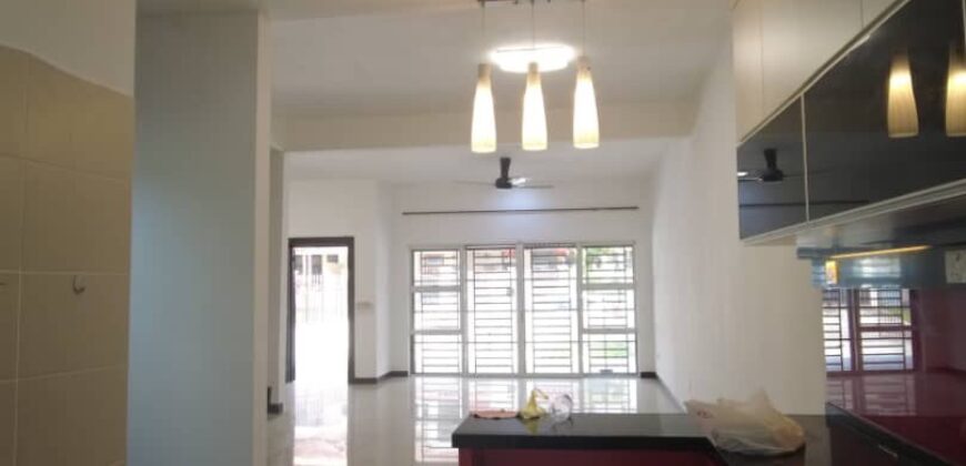 Teres 2 Tingkat, Taman Bukit Bayu, SENAI