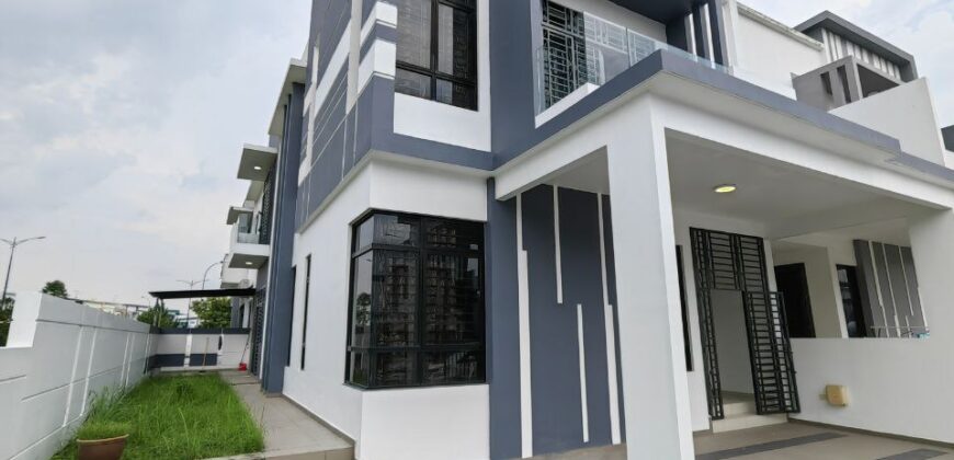 Bukit Indah Garden Villa Double Storey Corner Cluster House for Sale