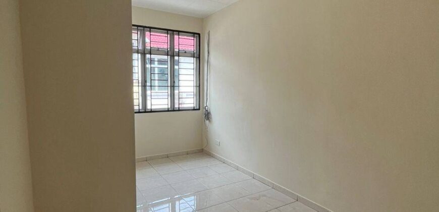 Ehsan Jaya Double Storey House for Sale