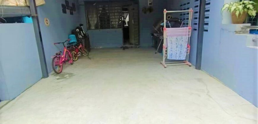 RUMAH MURAH 2 TINGKAT @ TAMAN ANGGERIK
