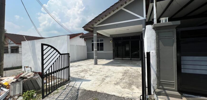 Johor bahru town kolam air double storey house for sale
