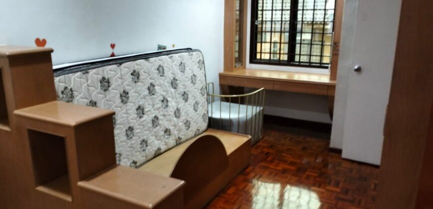 Mount Austin Mutiara Emas Double Storey House for rent