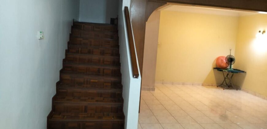 Mount Austin Mutiara Emas Double Storey House for rent