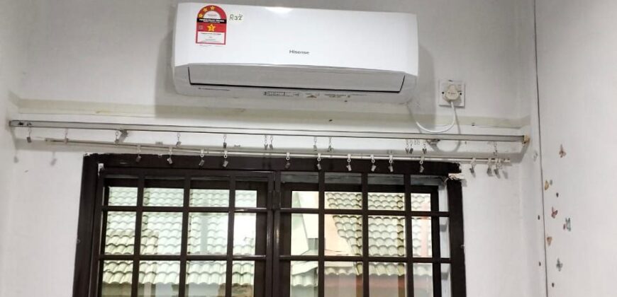 Mount Austin Mutiara Emas Double Storey House for rent
