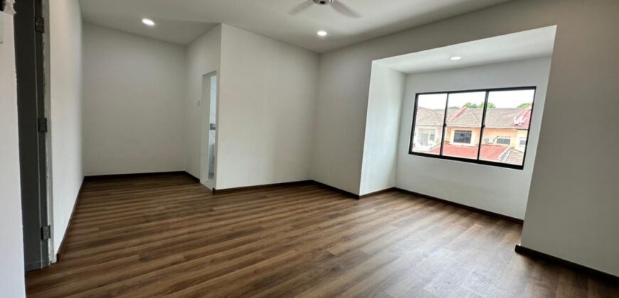 Selesa Jaya Double Storey House for Sale