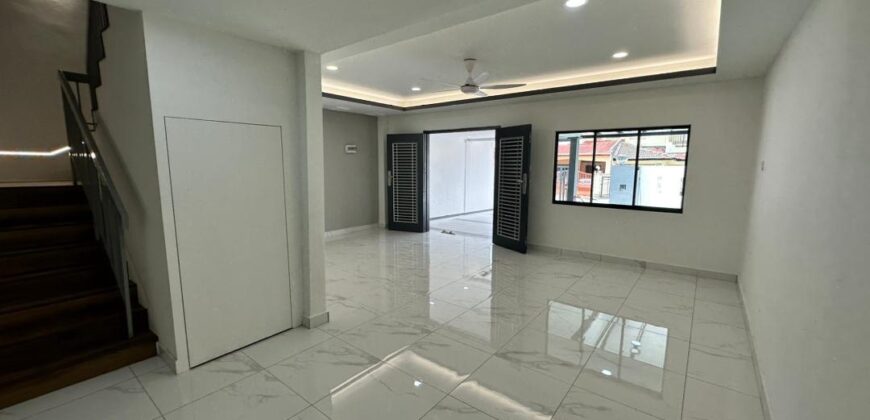 Selesa Jaya Double Storey House for Sale