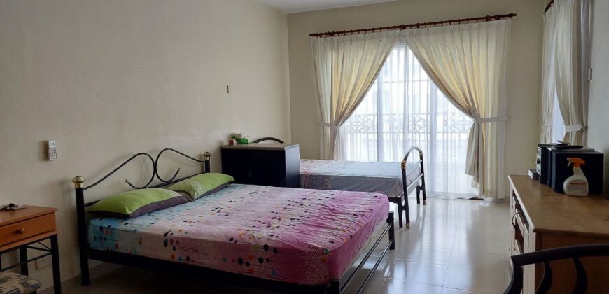 Taman Iskandar Town house for Sale