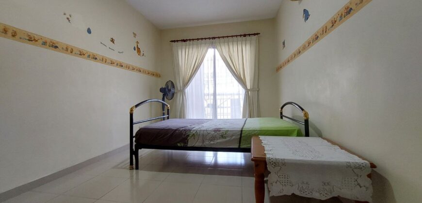 Taman Iskandar Town house for Sale