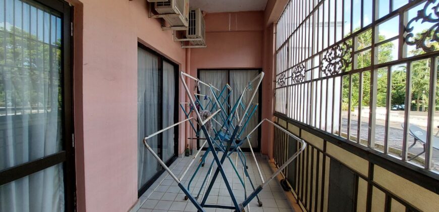 Taman Iskandar Town house for Sale