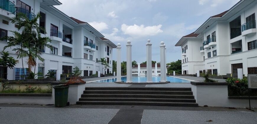 Taman Iskandar Town house for Sale