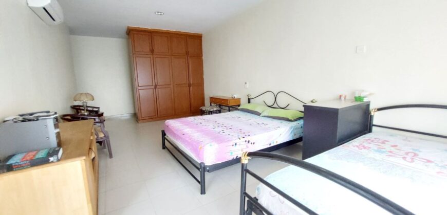 Taman Iskandar Town house for Sale