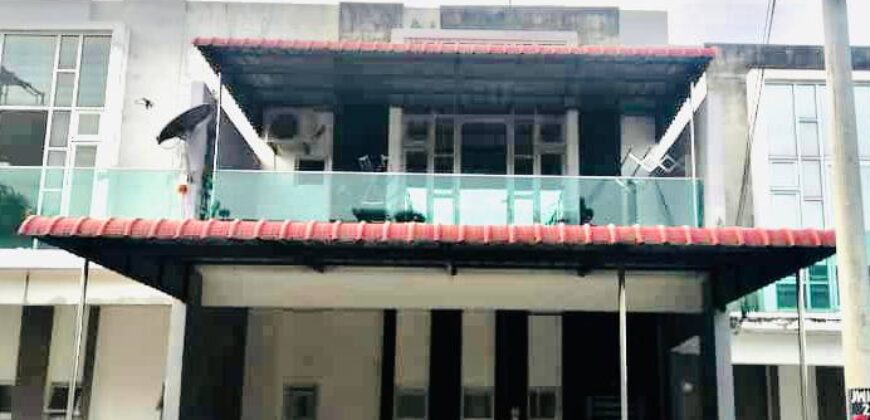 Teres 2 Tingkat, Bandar Layangkasa, Jalau Wau Kikik,Pasir Gudang
