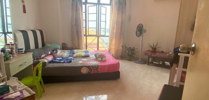 Tanjung Puteri Condominium @ Stulang Laut – Nicely, Well Maintained Condo, Facing Sea View*