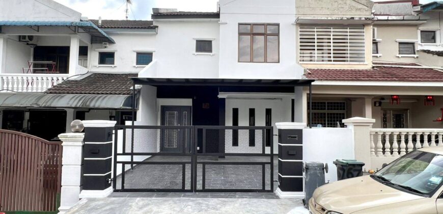 Desa Cemerlang kekabu Double Storey House for Sale