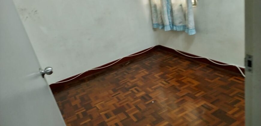 Starville Apartment @ Subang Jaya For Sale
