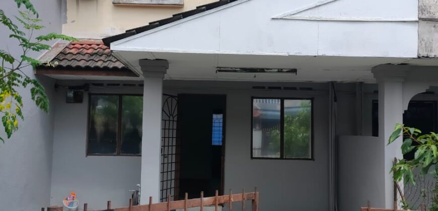 Taman Kinrara Double Storey House For Rent